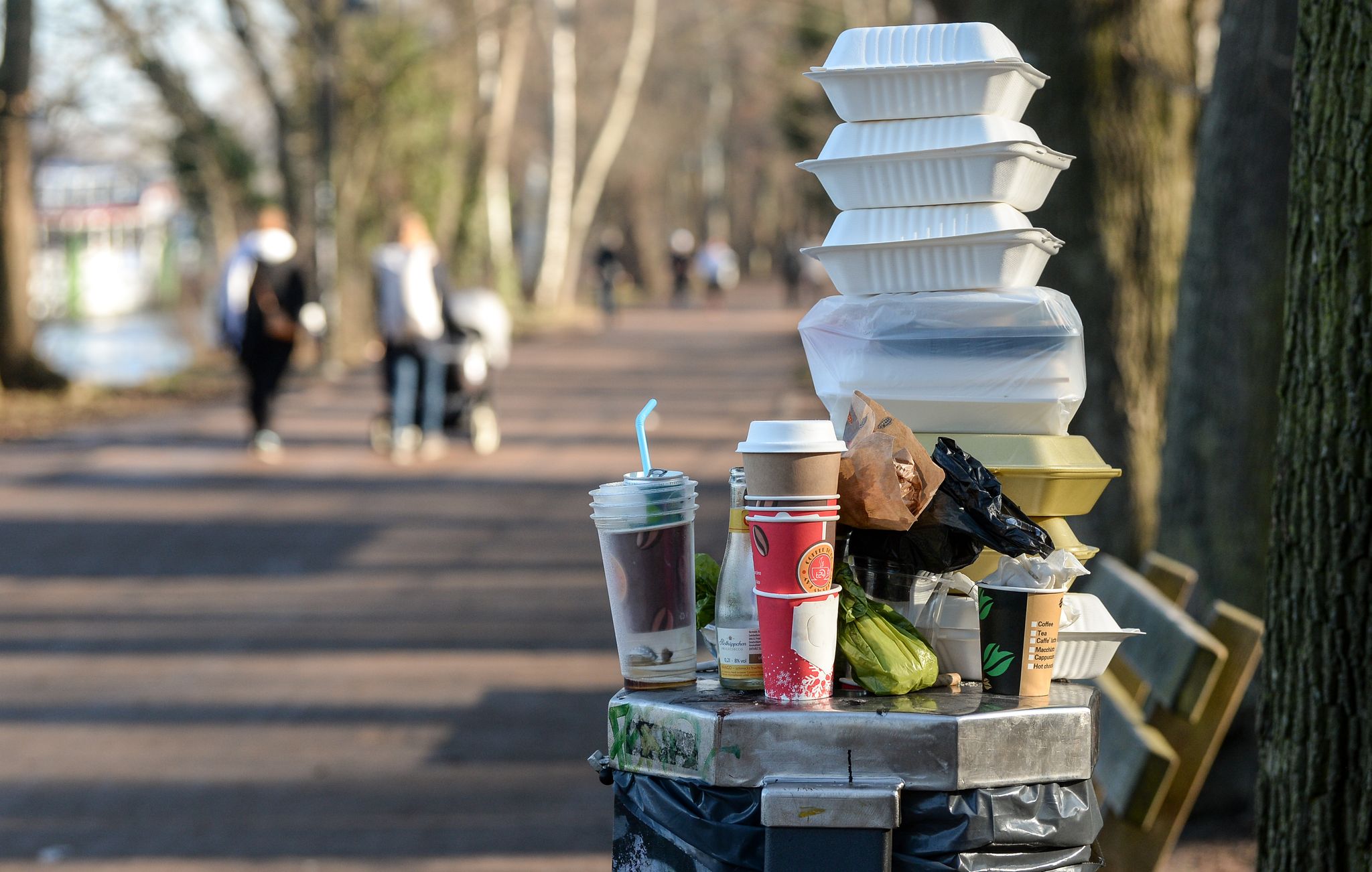 Plastikverschmutzung bedroht Mensch und Natur weltweit