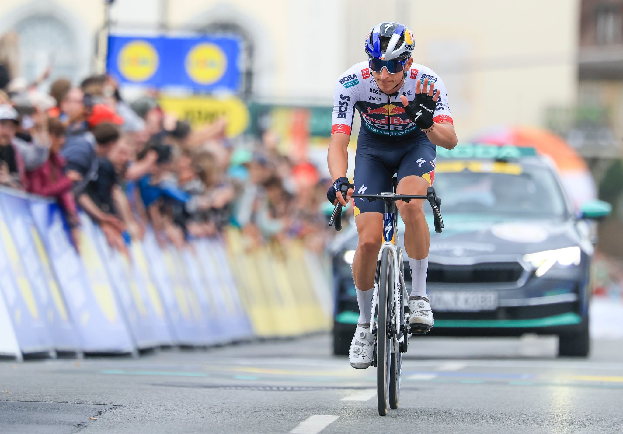 Deutschland Tour als Triumphfahrt: Rad-Fans feiern Lipowitz