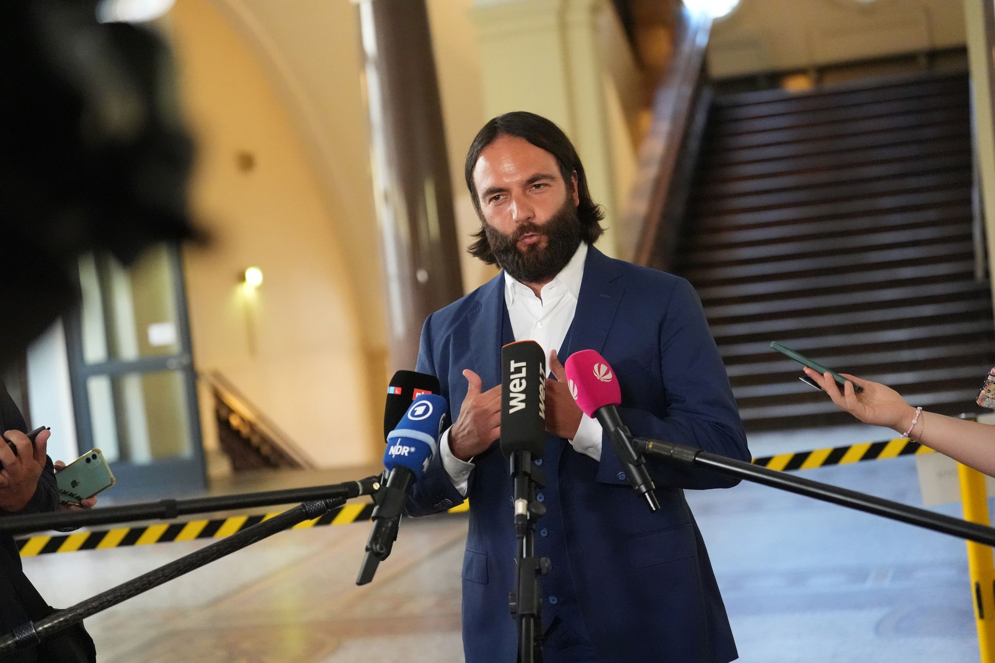 Ermittlungen gegen Anwalt von Christina Block wegen Titel