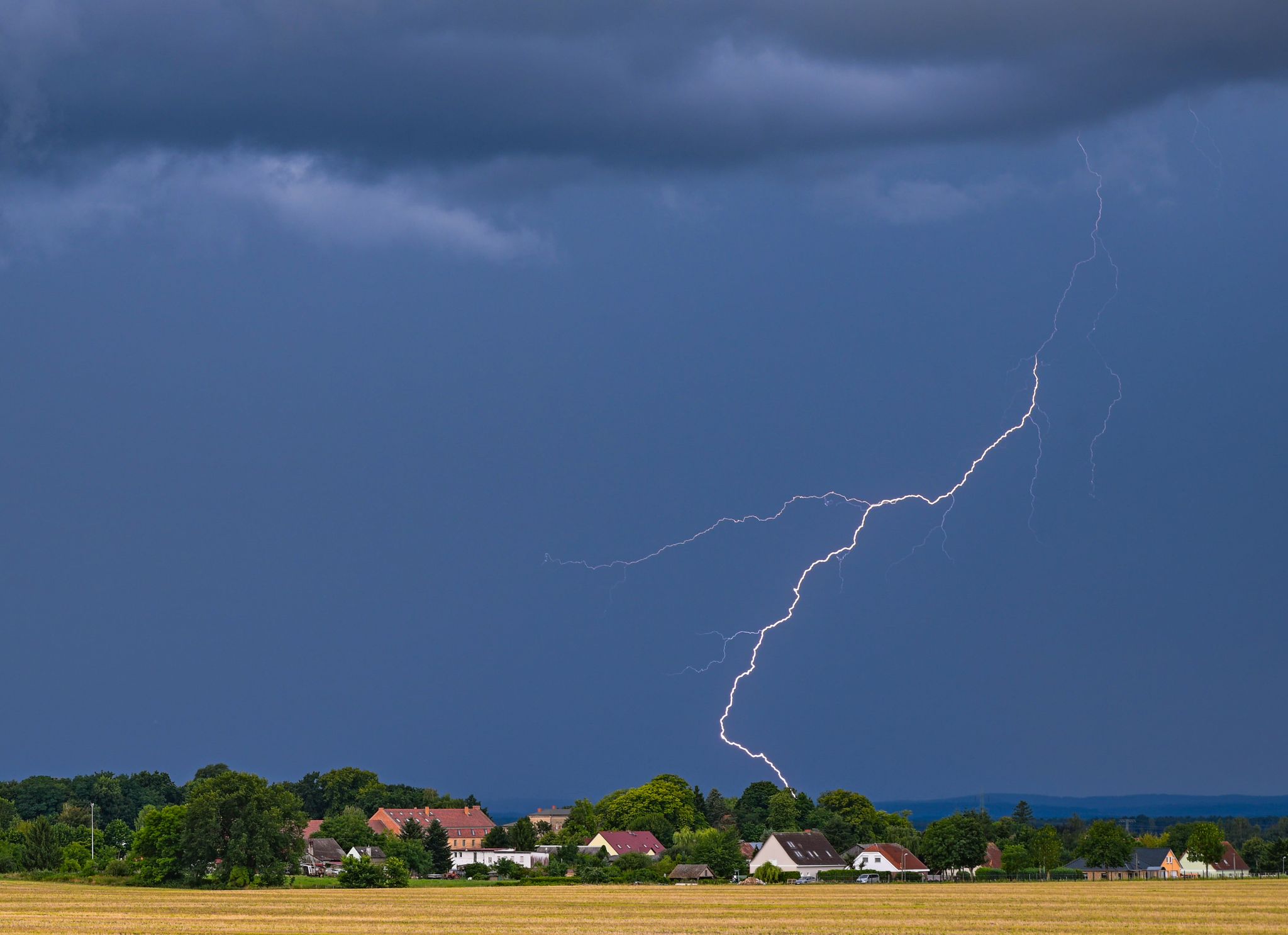 Viel Regen, wenige Gewitter: Deutlich weniger Blitze erfasst