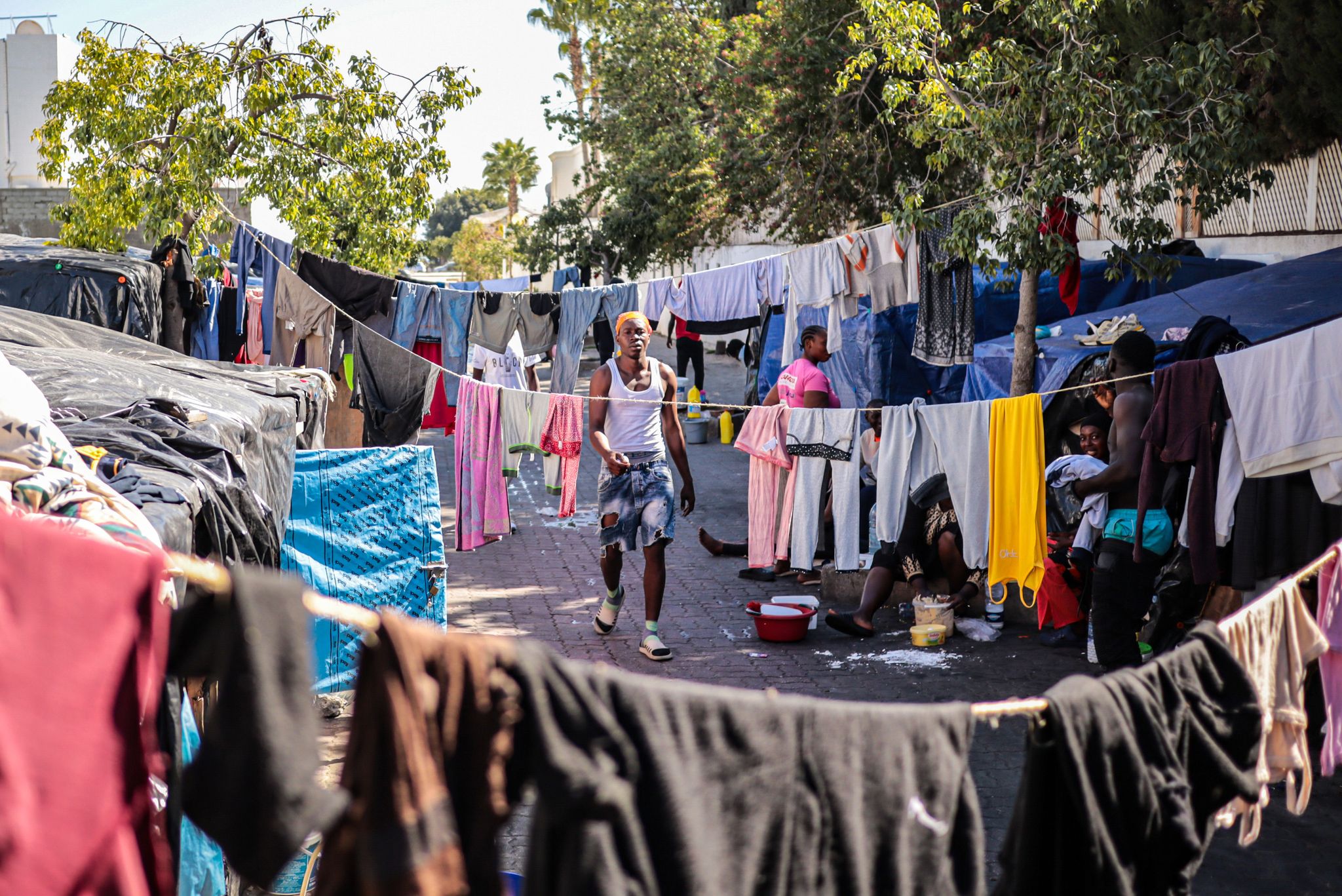 Leben als Migrant in Tunesien: Hoffnung auf Europa und harte Realität