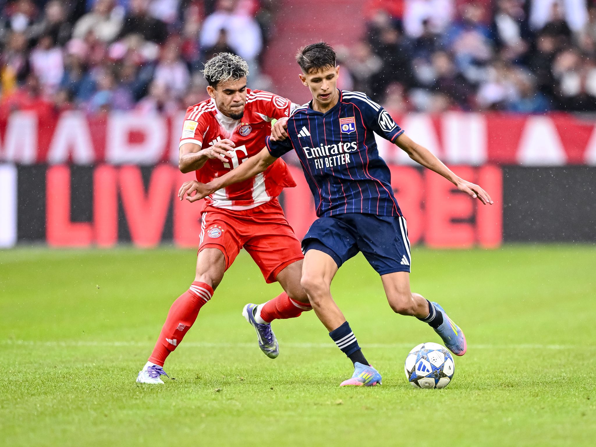Neuer Stürmerstar Luis Díaz feiert erfolgreichen Einstand beim FC Bayern