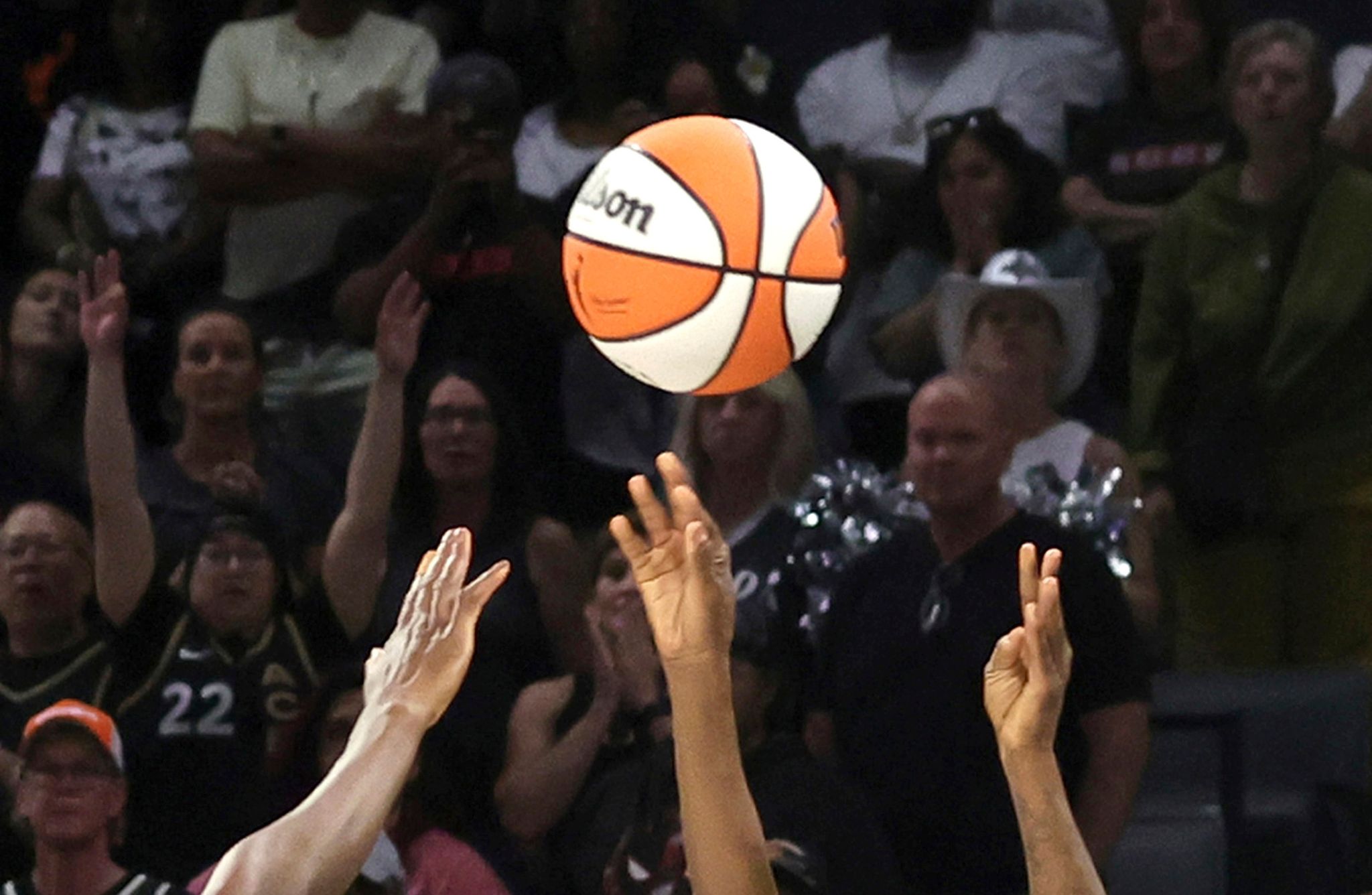 Dildos beim Frauen-Basketball: WNBA-Spiel erneut gestört