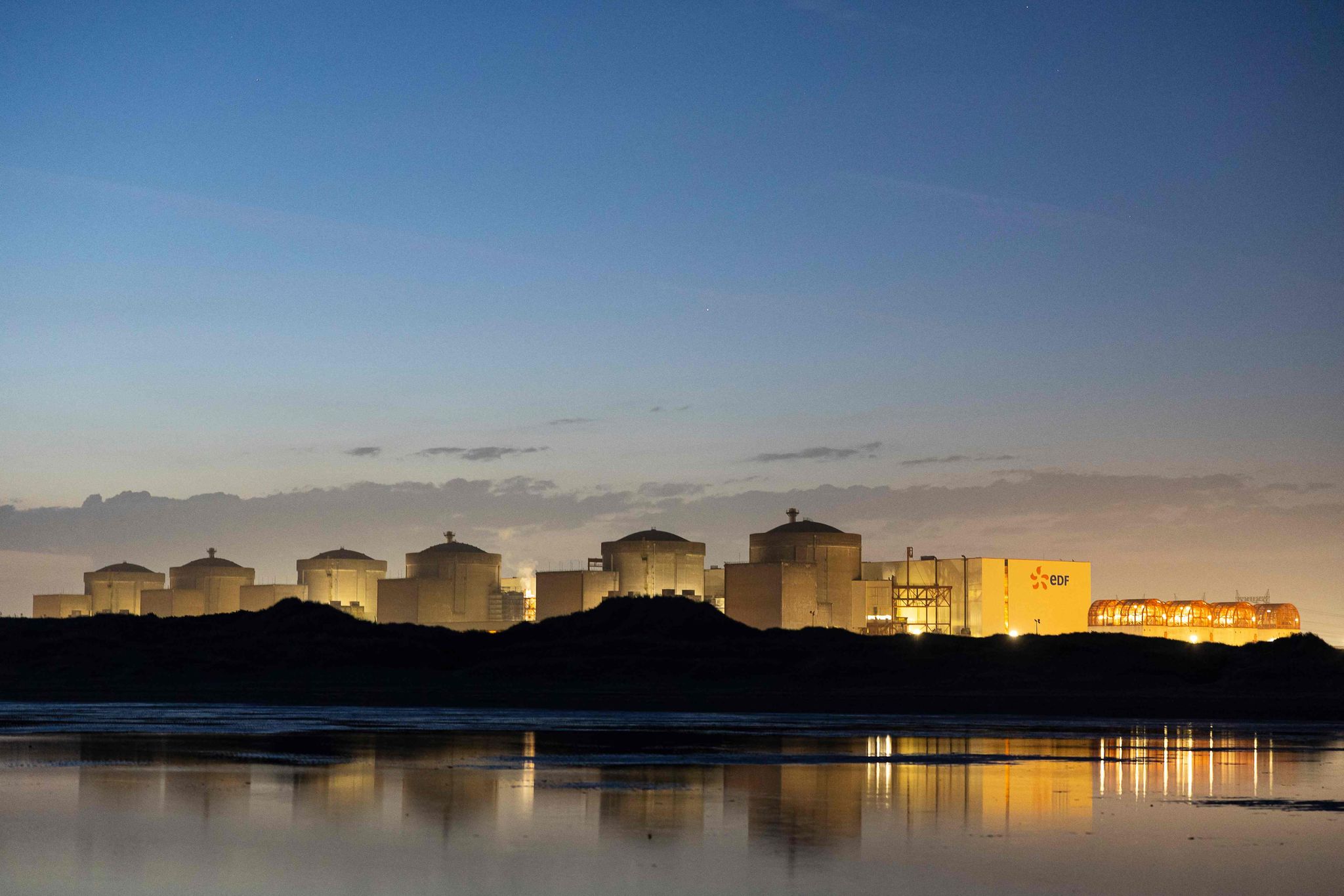 Quallen legen größtes französisches Atomkraftwerk lahm