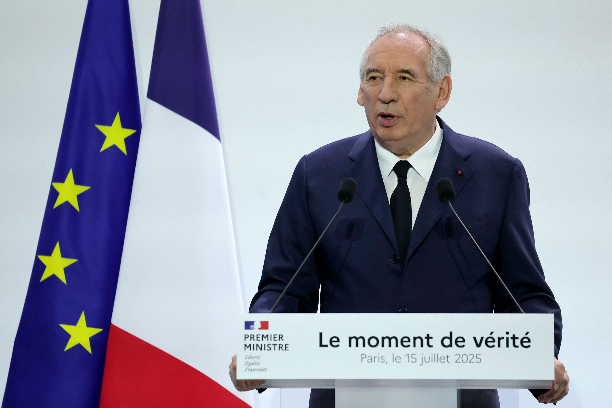 Politische Krise in Frankreich bedroht Wirtschaftsstabilität