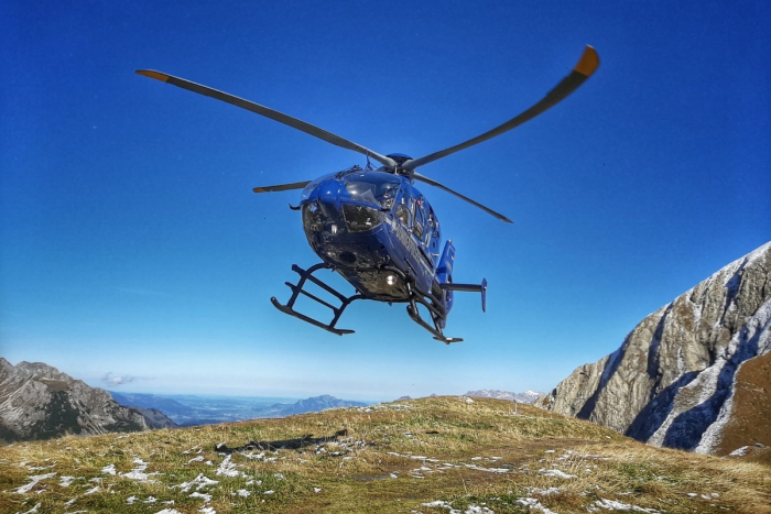 Hamburg: Pilotenlehrgang in Bayern