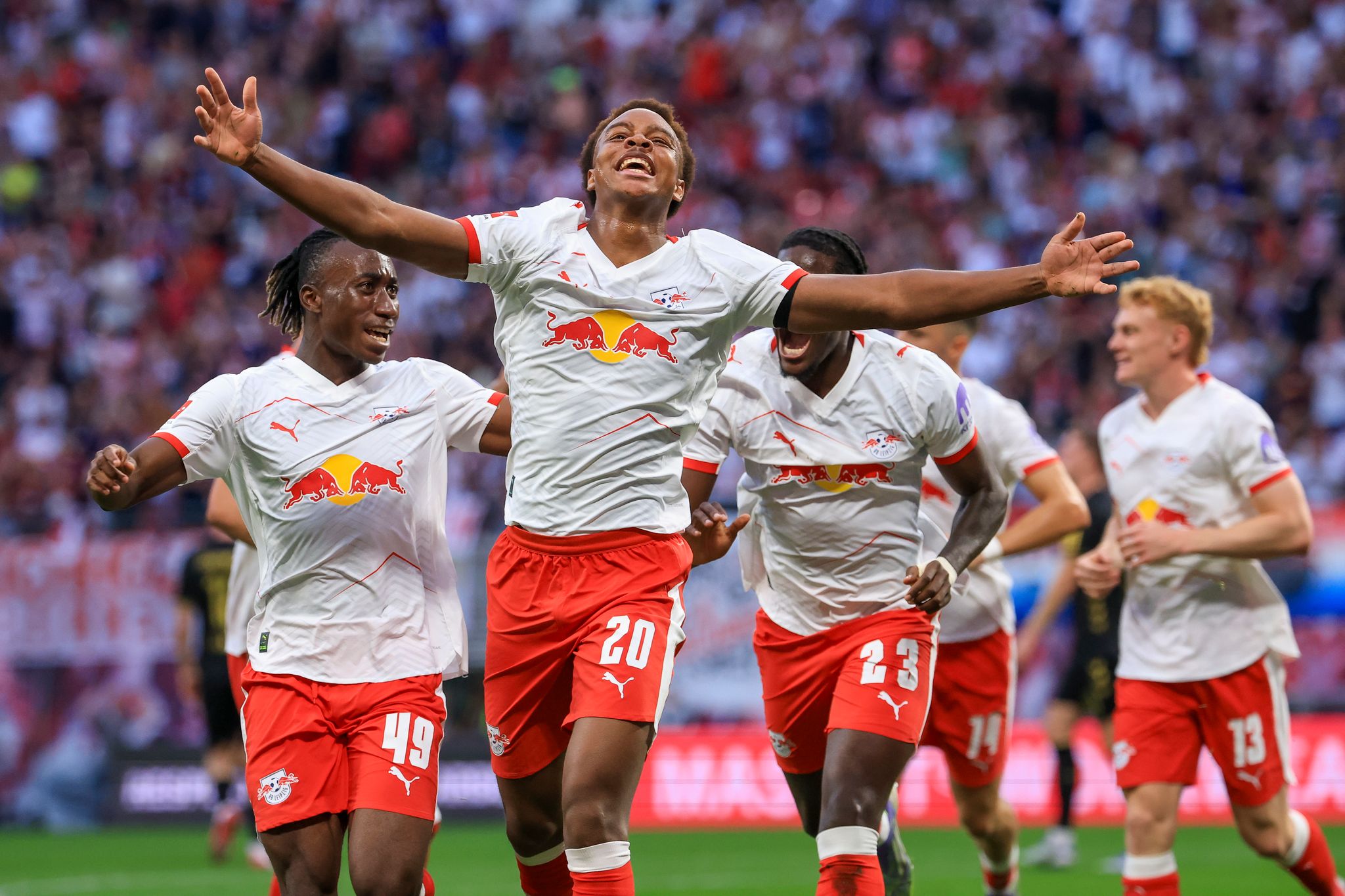 RB Leipzig festigt Spitzenplatz mit Sieg gegen 1. FC Köln