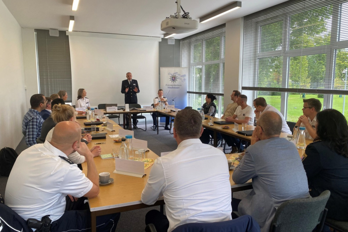 Wiesbaden: Ausbildungsstart beim Freiwilligen Polizeidienst