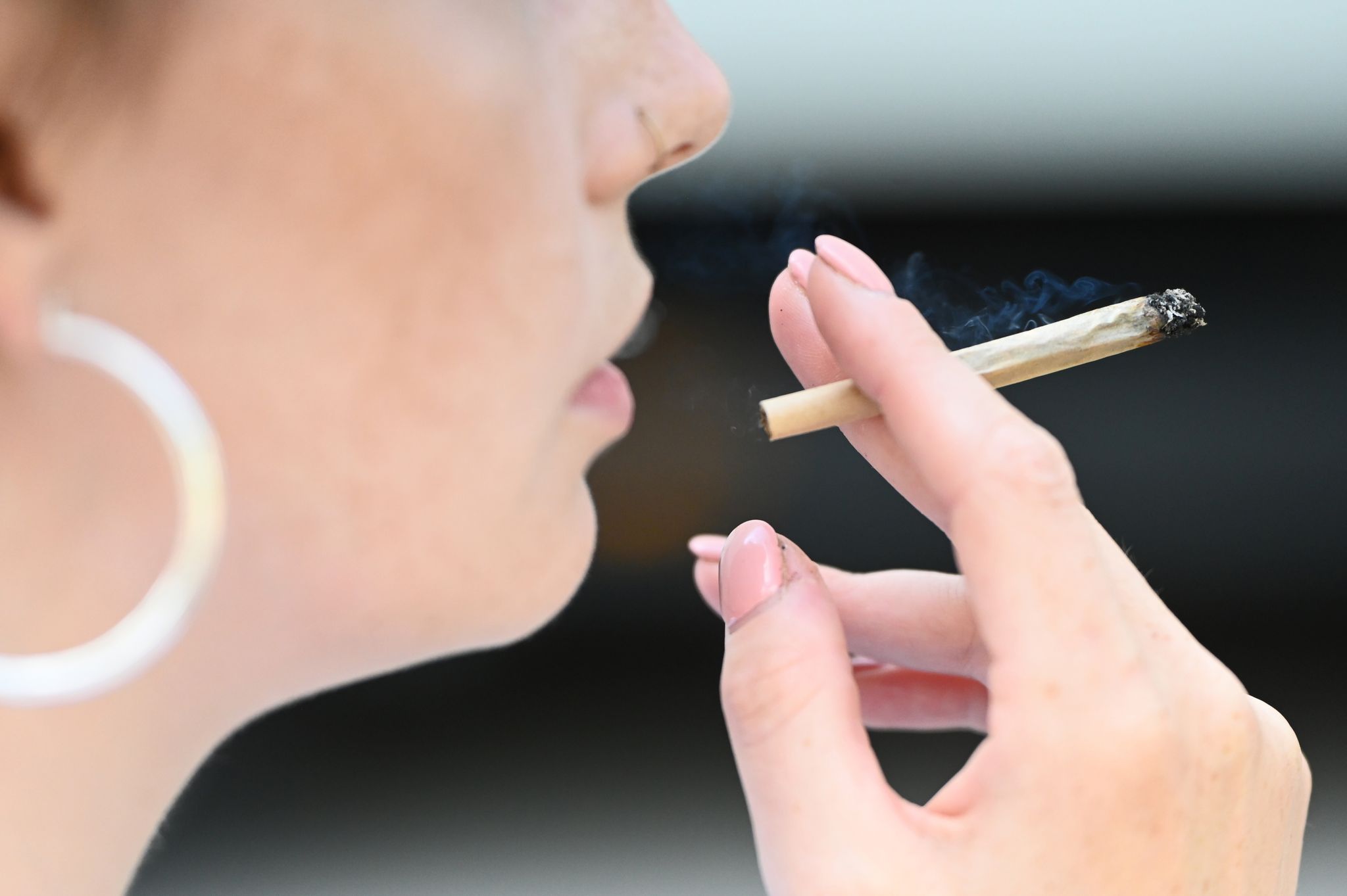 Erste Auswertung der Cannabis-Legalisierung in Deutschland