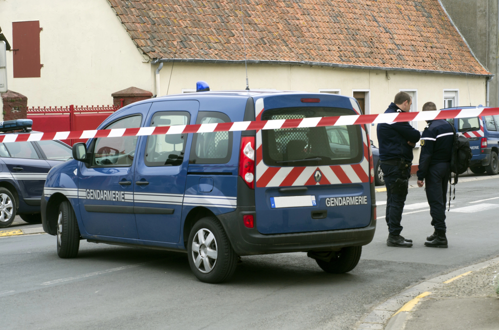 Schock im Elsass: Schüler (14) sticht Lehrerin mit Messer ins Gesicht