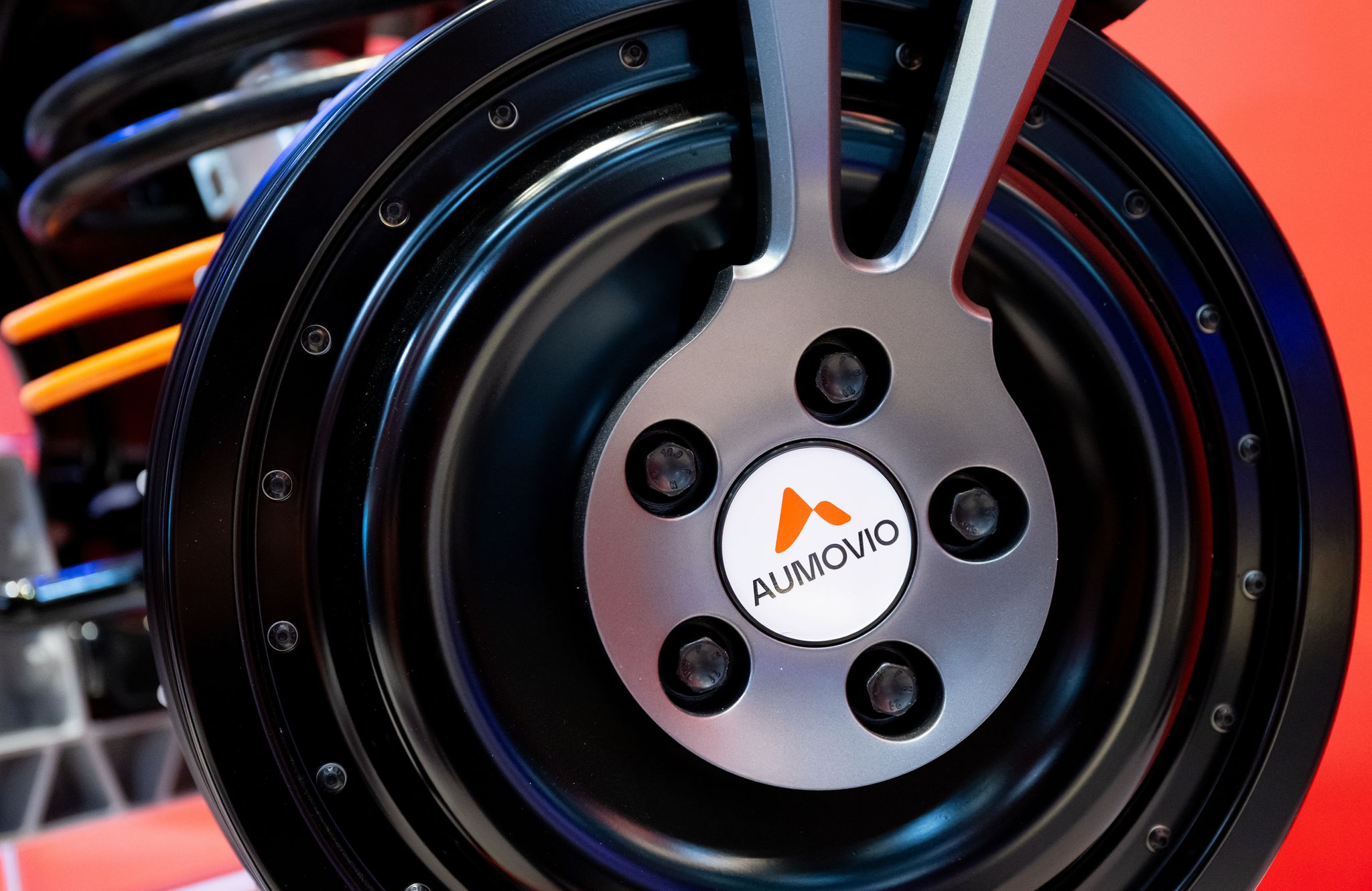 Autozulieferer Aumovio mit gutem Start an der Börse