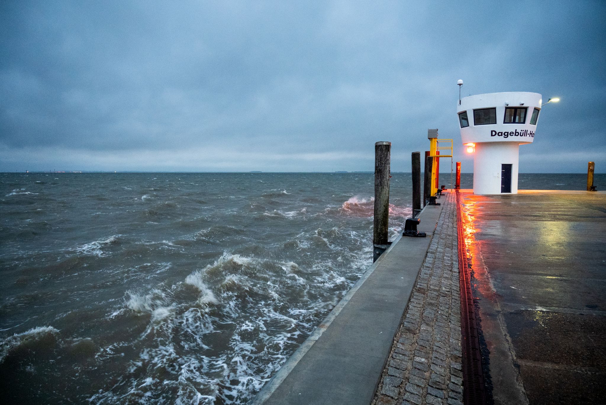 Erster Herbststurm an der Küste – keine Fahrt nach Helgoland