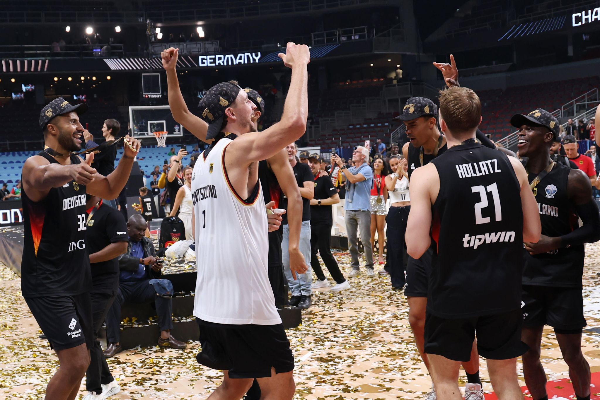 Deutschlands Basketball-Europameister verlassen Riga, Feier in Frankfurt geplant