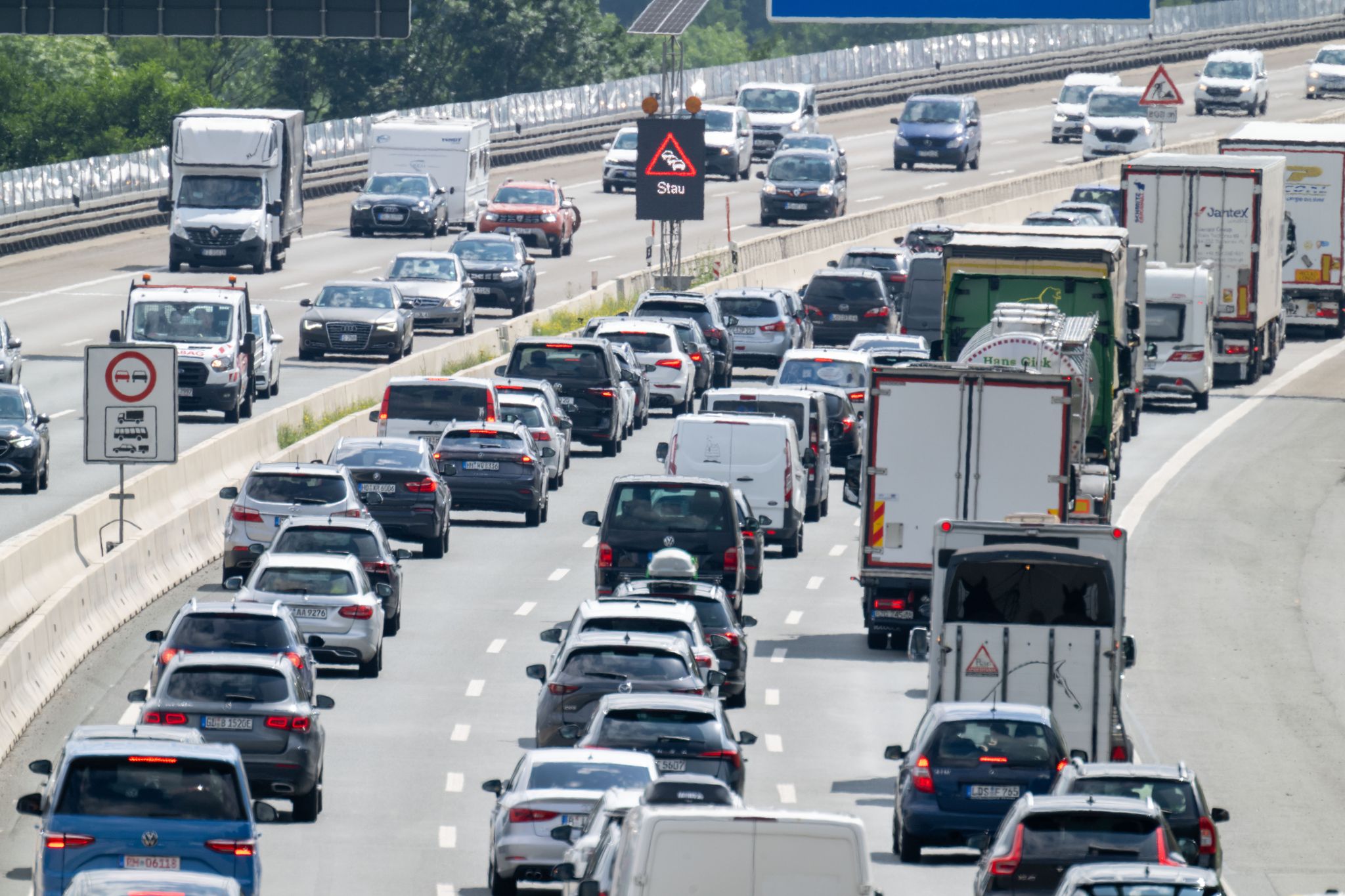 Staureduzierung auf deutschen Autobahnen im Sommer 2025