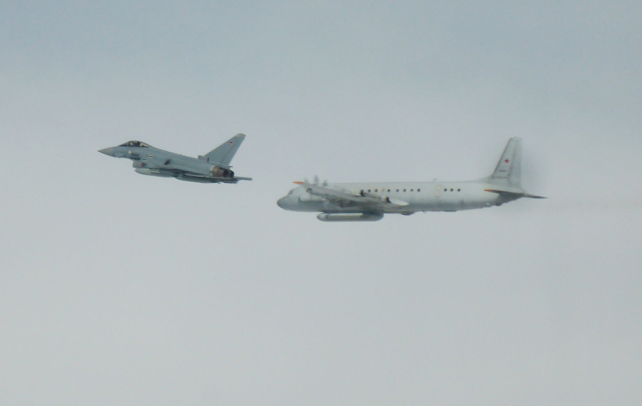 Russlands Luftraumverletzungen: Nato reagiert mit verstärkter Überwachung und Abschreckung