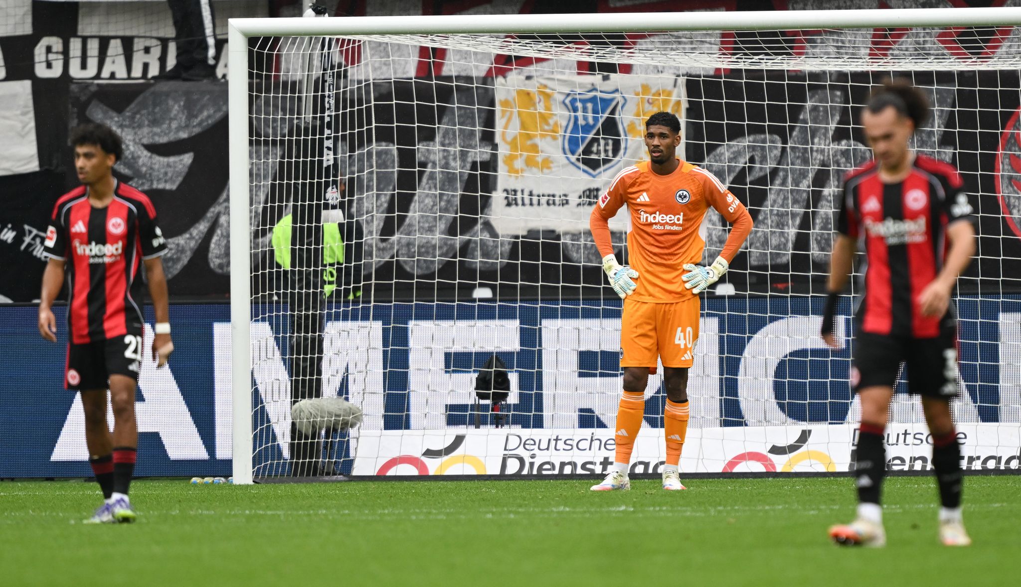 Eintracht Frankfurt stürzt nach Champions League Höhenflug ab