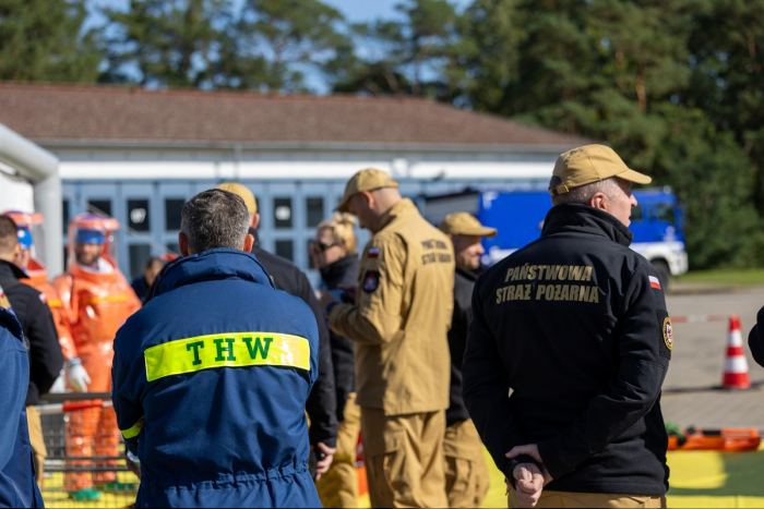 Brandenburg: THW übt mit polnischer Feuerwehr CBRN-Einsatzszenarien