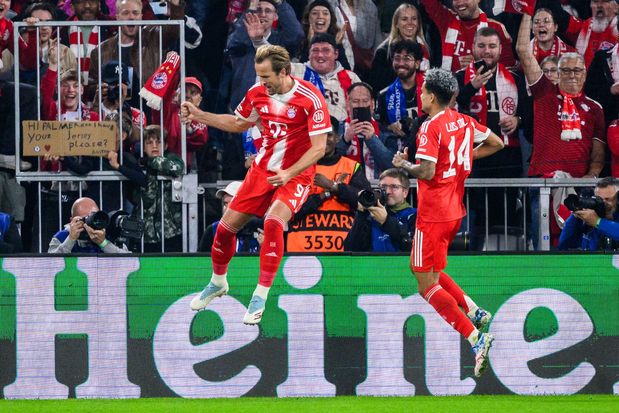 FC Bayern München startet mit Statement-Sieg in Champions League