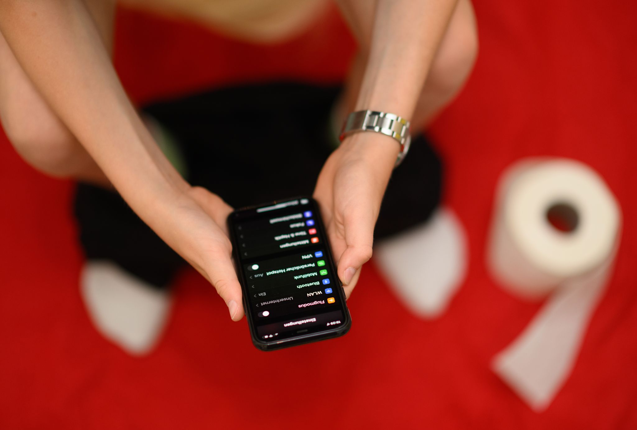 Up to date auf dem Klo – Mehrheit nutzt Handy auf Toilette
