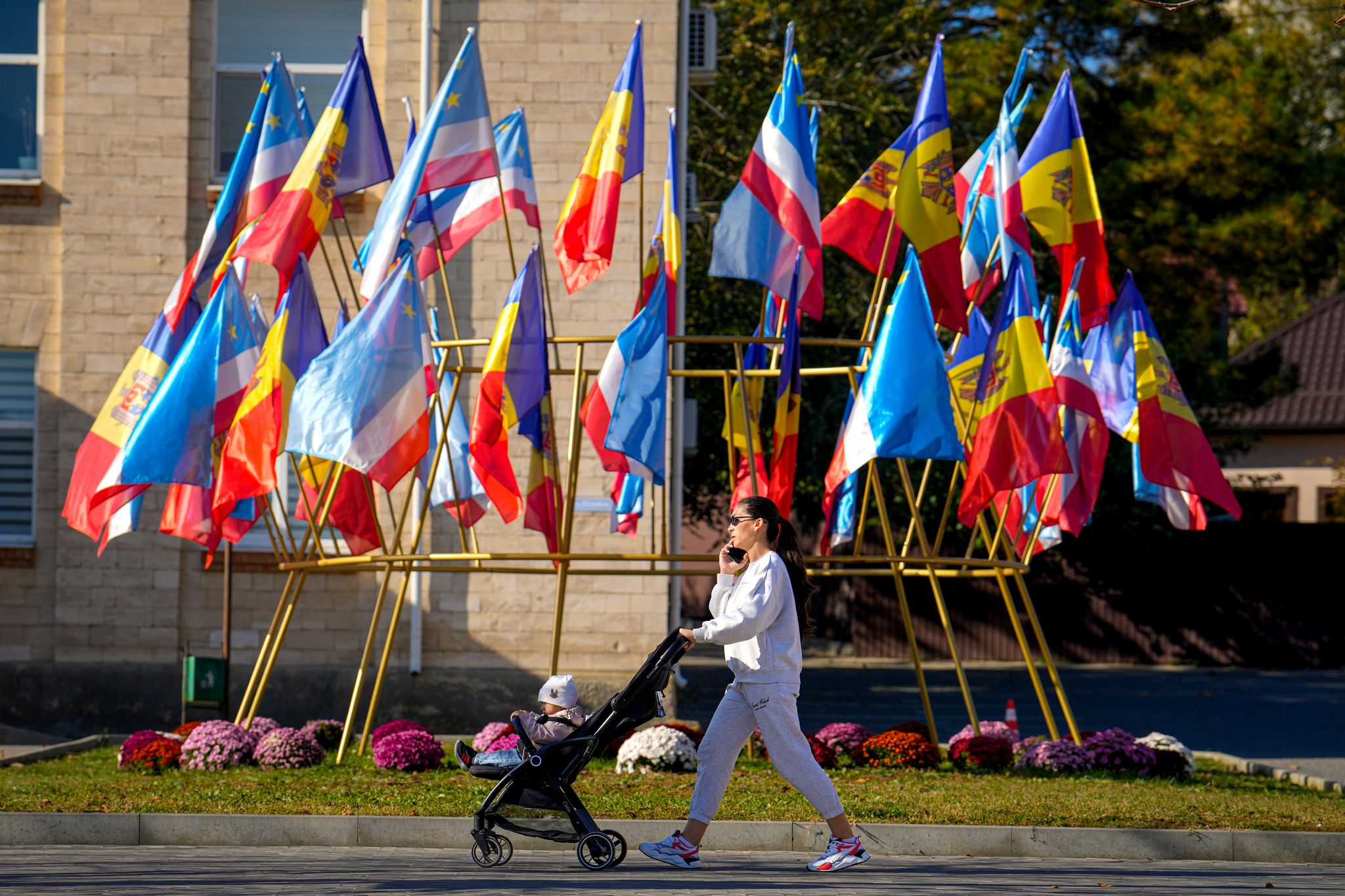 Republik Moldau: Partei vom Wahl ausgeschlossen, Proeuropäische Kräfte im Aufwind