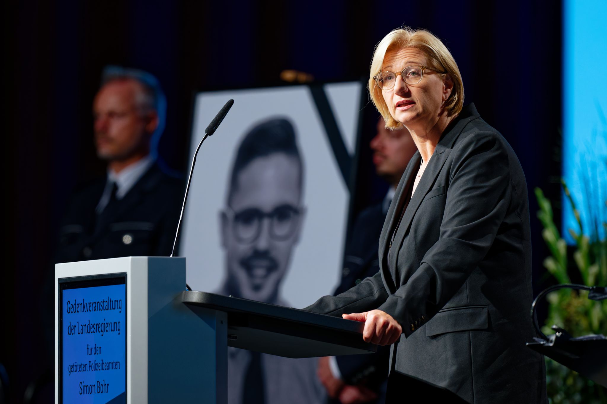 «Für immer im Gedächtnis» – Trauer um getöteten Polizisten