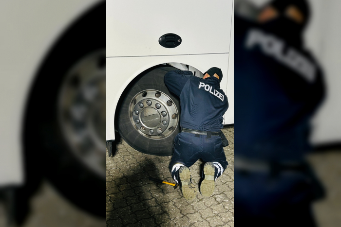 Ruhrgebiet: Gemeinsame Kontrolle von Zoll, Polizei und Veterinäramt