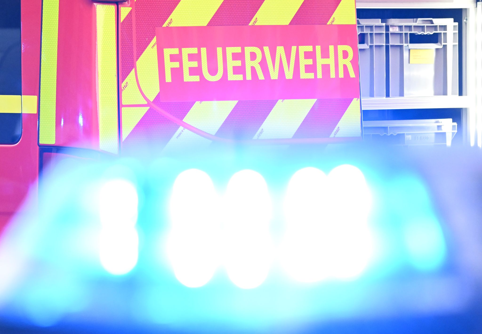 Vier Verletzte bei Teil-Einsturz von Supermarktdach