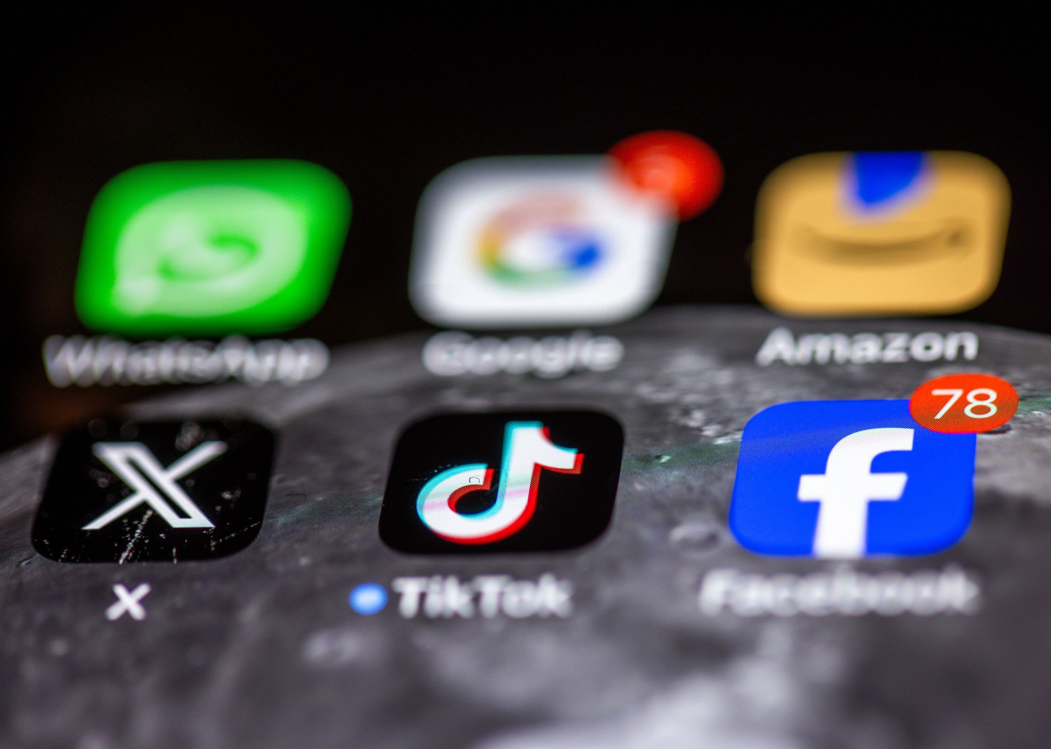 Große Mehrheit befürwortet Altersgrenze für Social Media