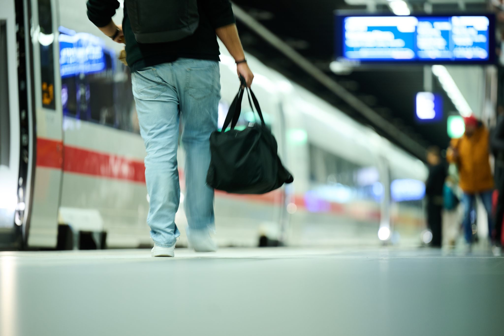 Verkehrsverbände warnen vor Reduzierung von Zugangebot im Fernverkehr