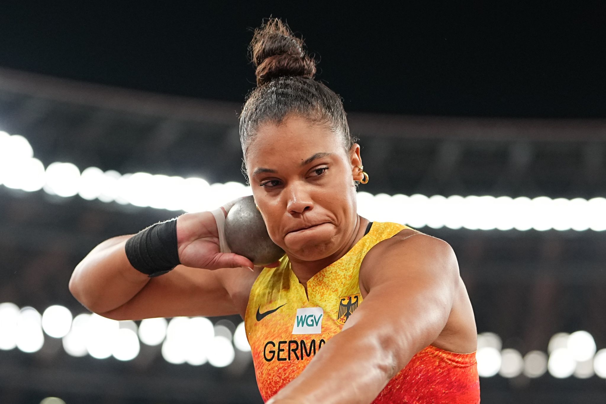 Enttäuschung für Kugelstoß-Olympiasiegerin Yemisi Ogunleye in Tokio