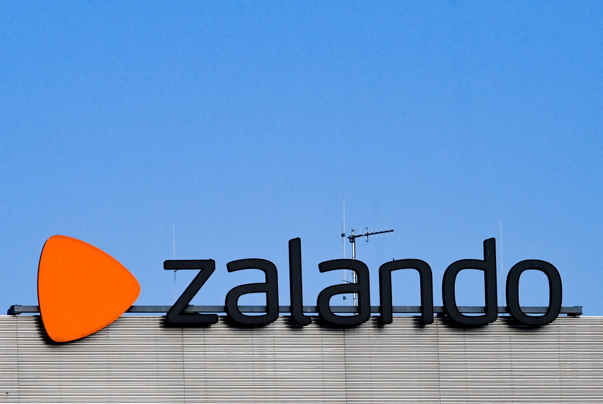 Zalando muss strengere Regeln für Online-Dienste beachten