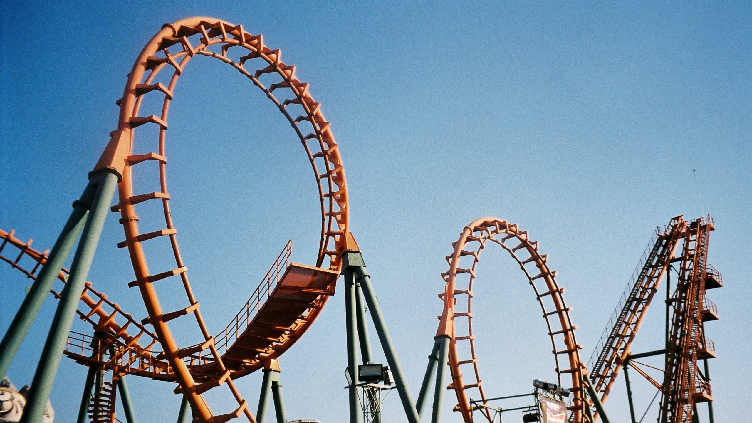 Achterbahn-Schock in Florida: 32-Jähriger stirbt im „Stardust Racers“-Wagen