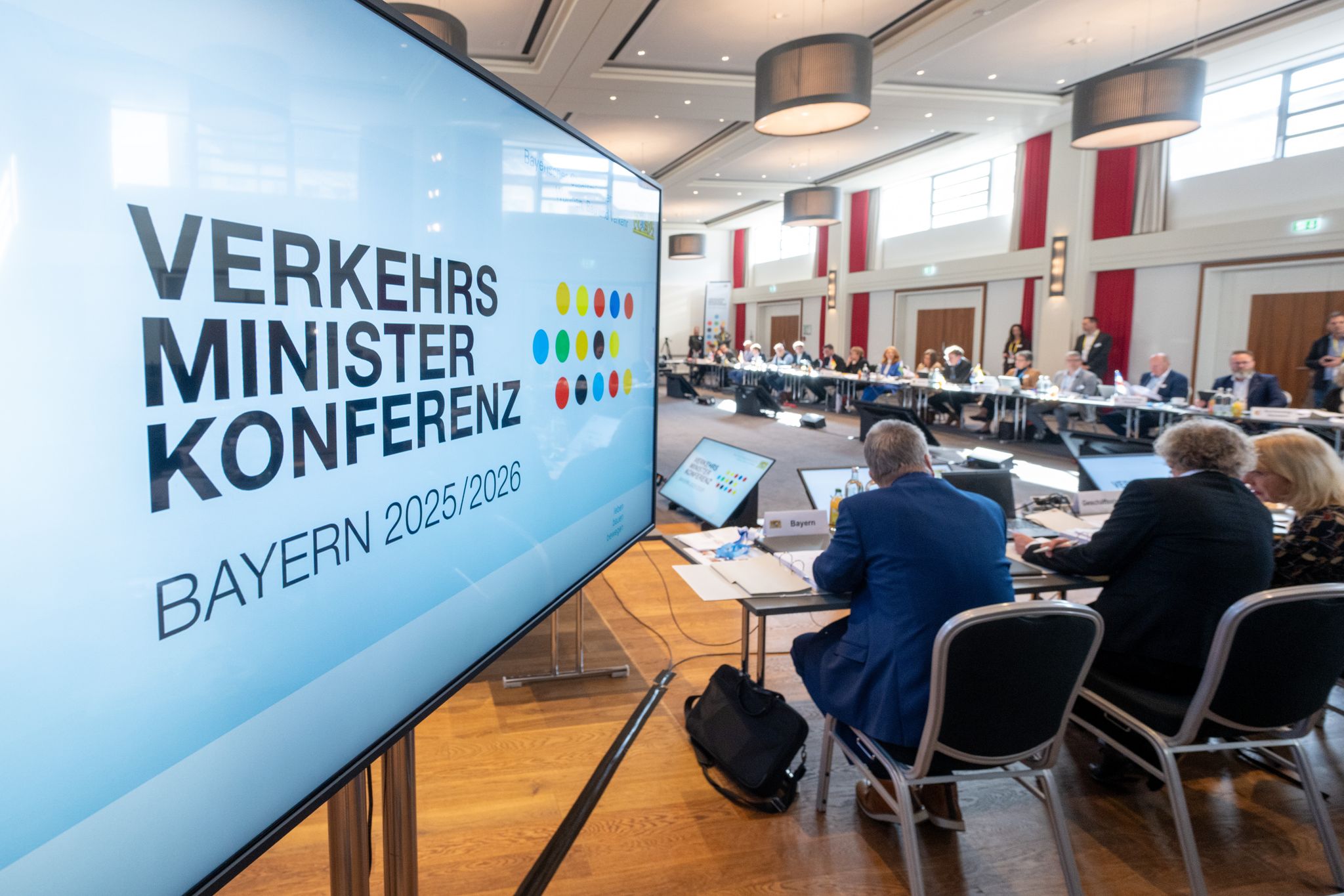 Günstigere Führerscheine und mehr Geld für Verkehrsprojekte