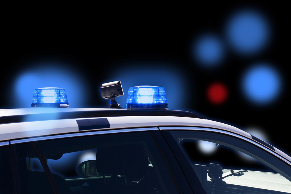 Fünfjährige wirft Baby aus Eifersucht aus dem Fenster