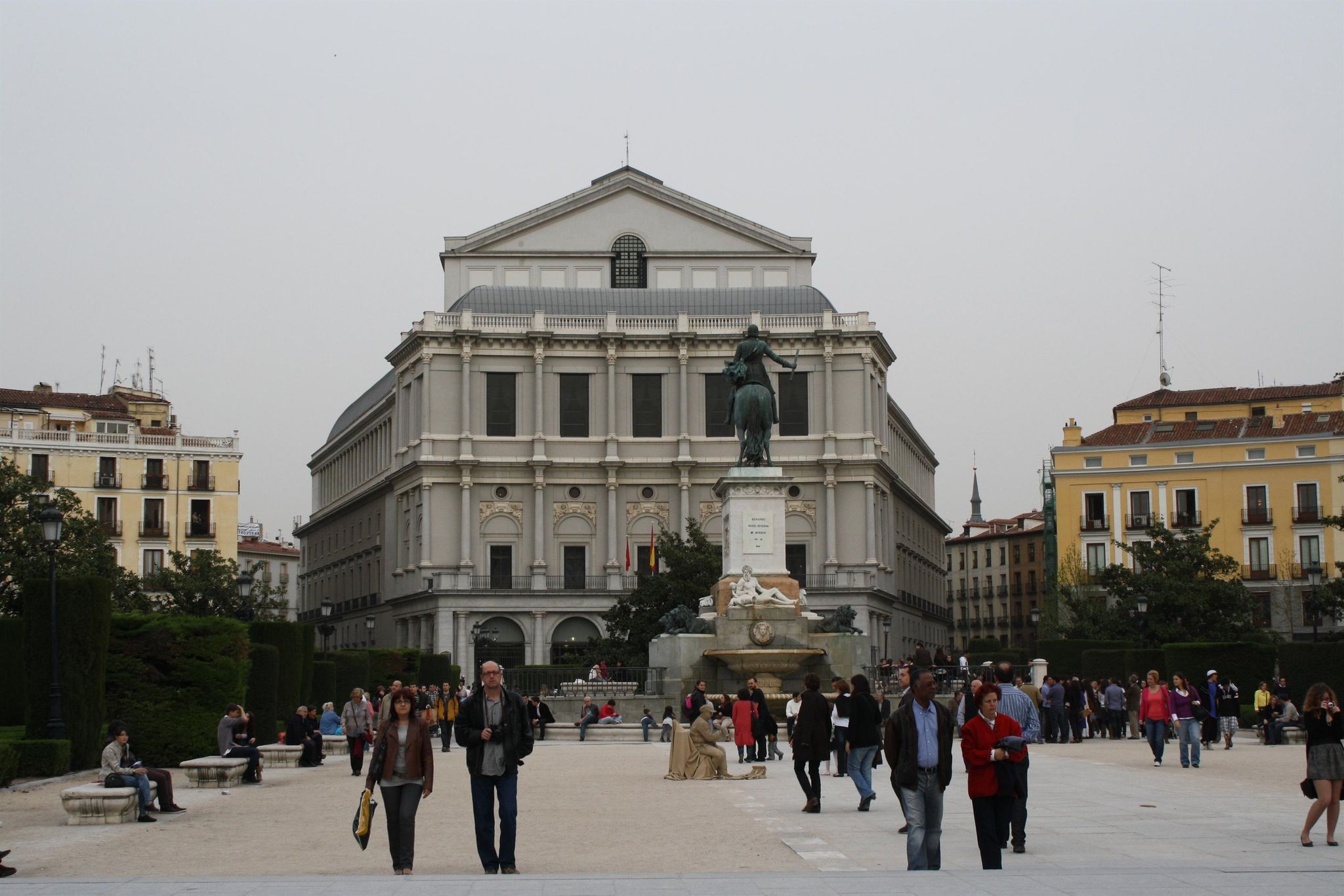 Verletzte und Vermisste nach Gebäudeeinsturz in Madrid