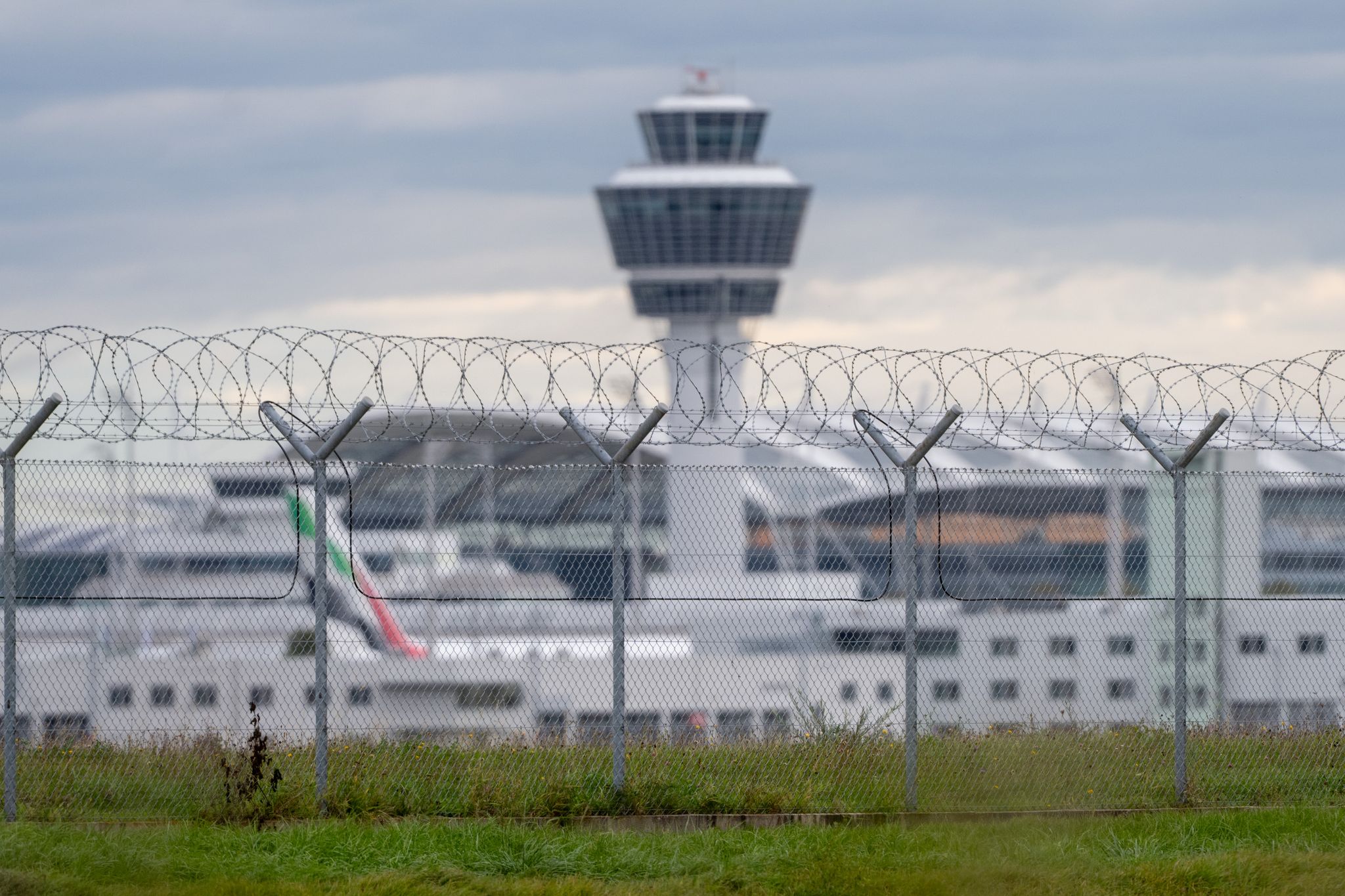 Flughafen wegen verdächtiger Wahrnehmungen zweimal gesperrt