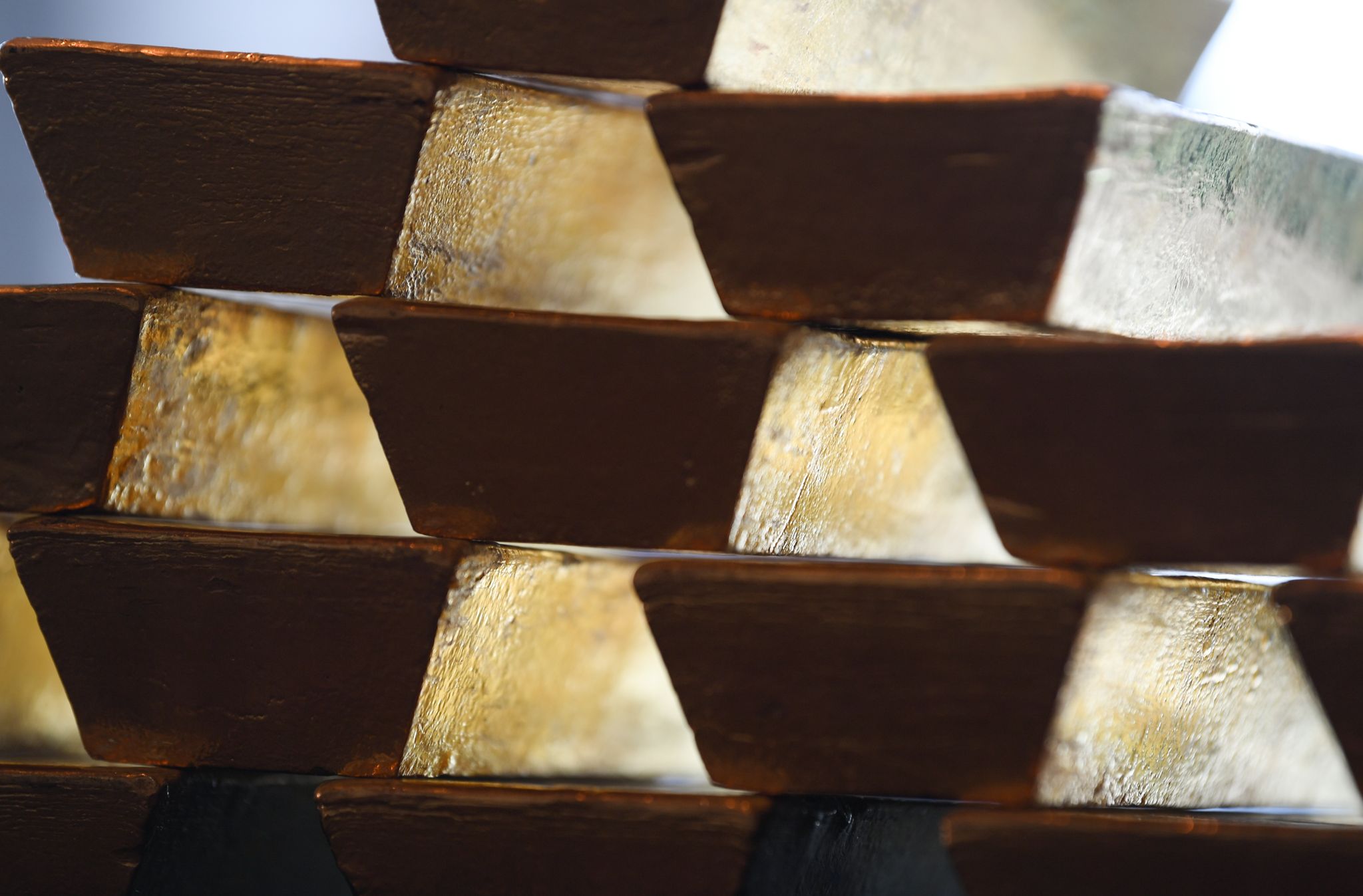 Erstmals 4.000 Dollar: Warum der Goldpreis steigt und steigt