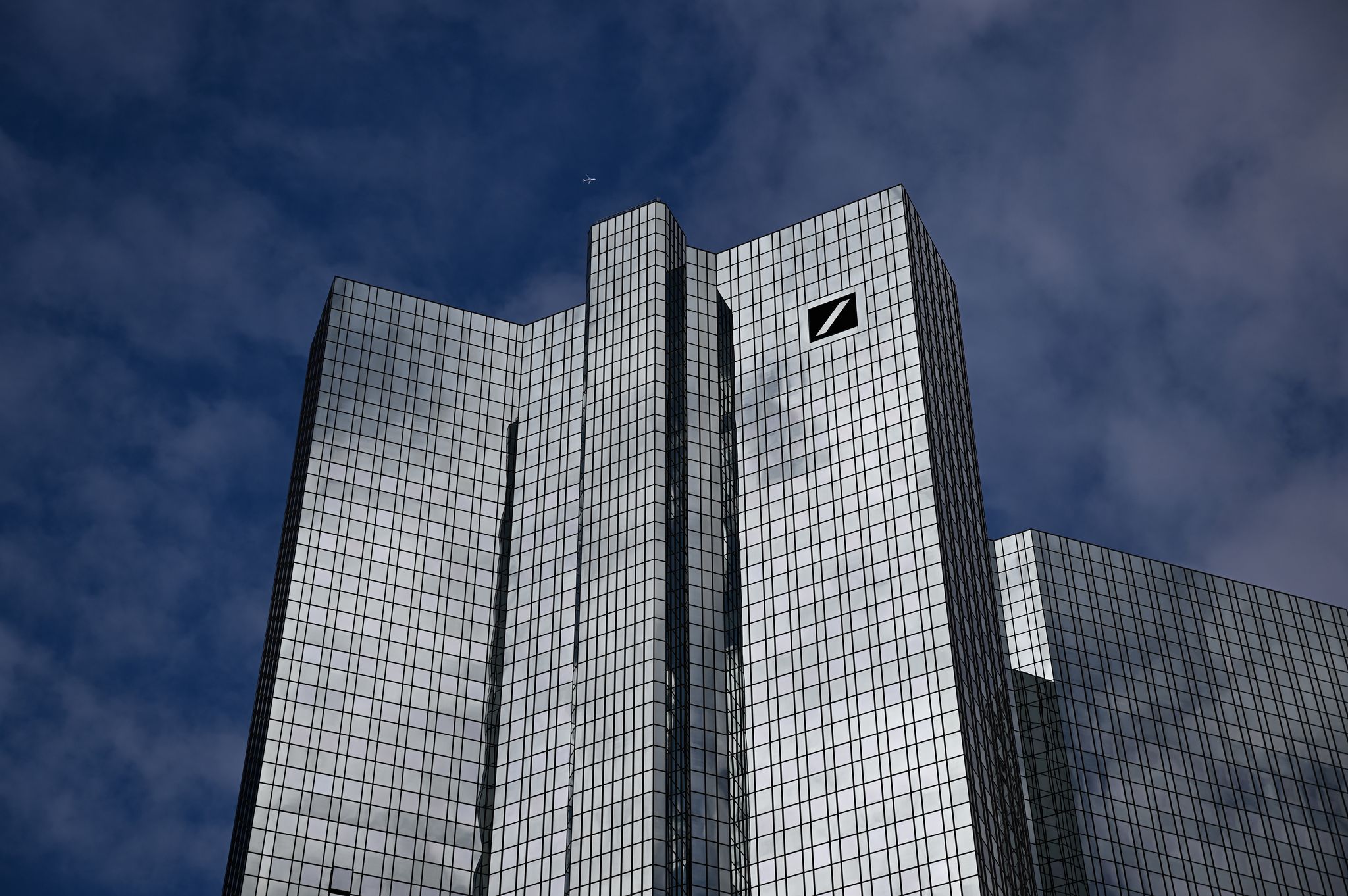 Deutsche Bank mit Rekordergebnissen auf Kurs zu mehr Gewinn