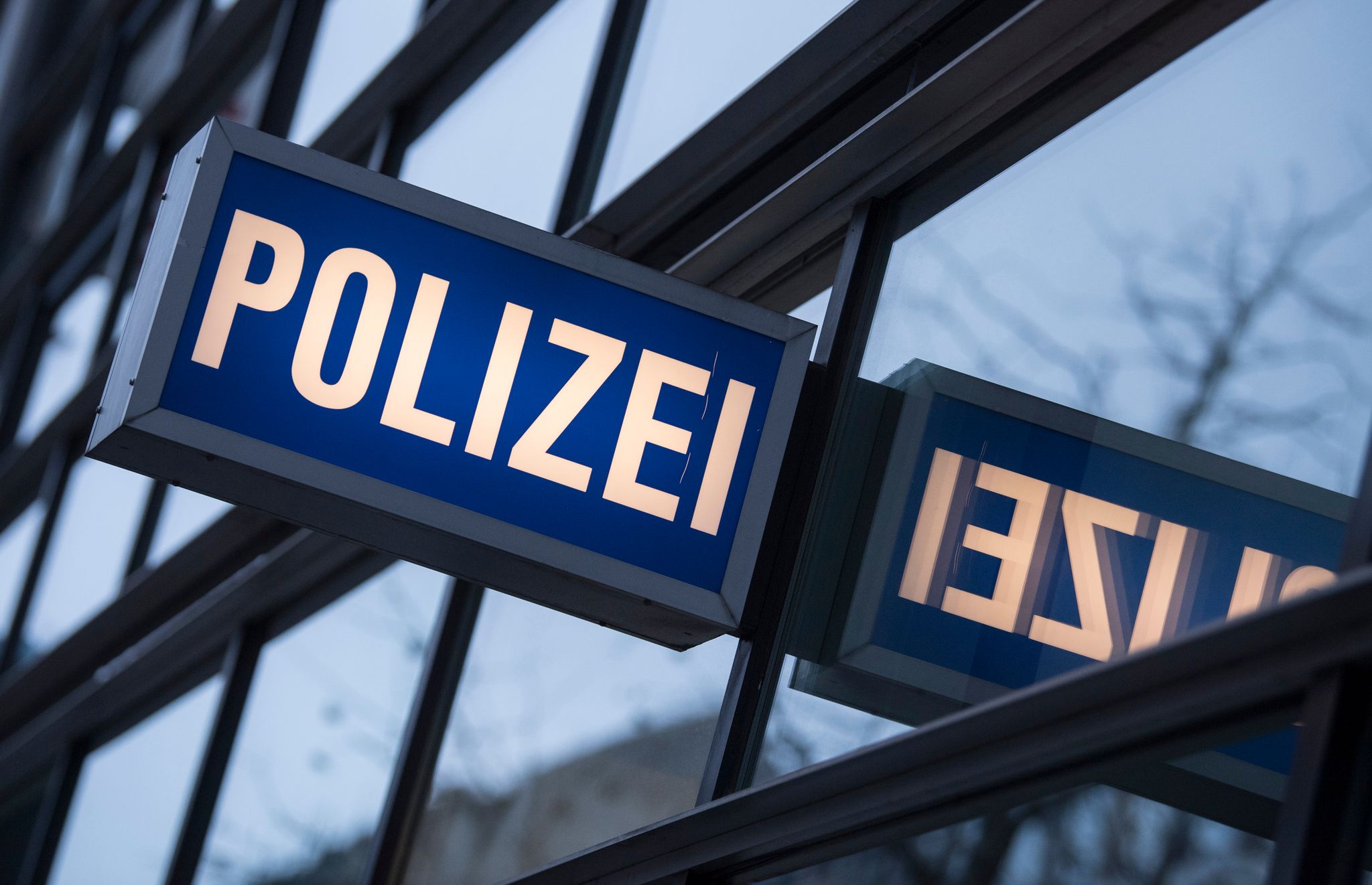 Razzia bei hessischen Polizisten