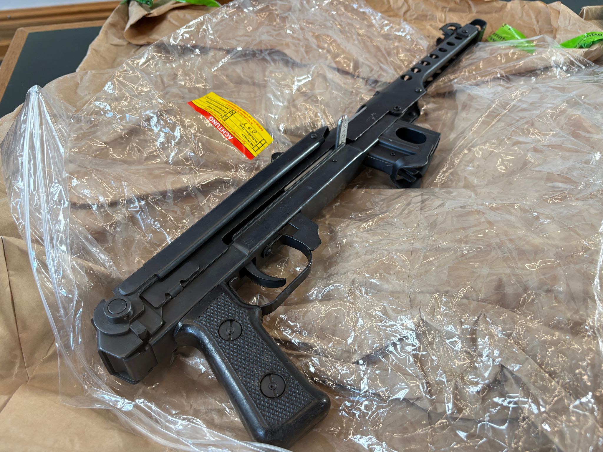 Spektakulärer Fund von Kriegswaffen in Remscheid: Drei Festnahmen und zahlreiche Durchsuchungen