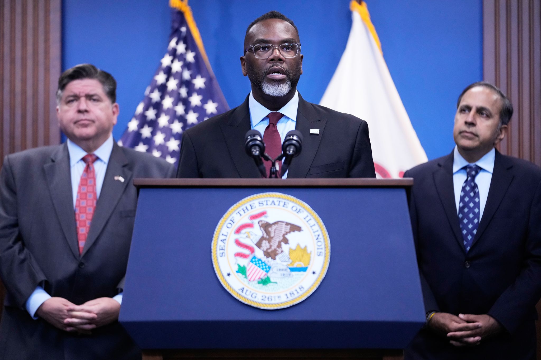 Chicago Bürgermeister verurteilt Trumps Forderung nach Verhaftung, nennt ihn Bedrohung für Demokratie