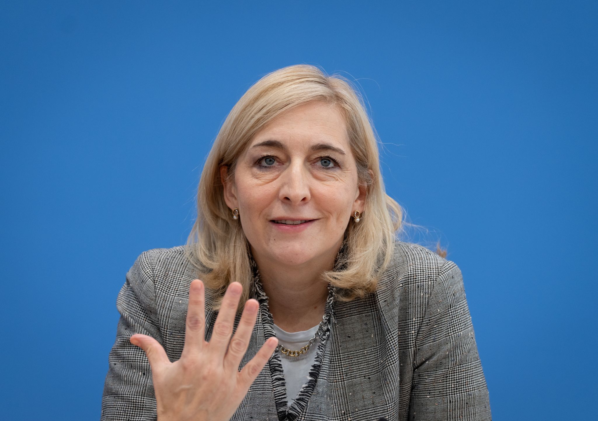Reform der Pflegeversicherung: Pflegegrade bleiben, Leistungen überprüft