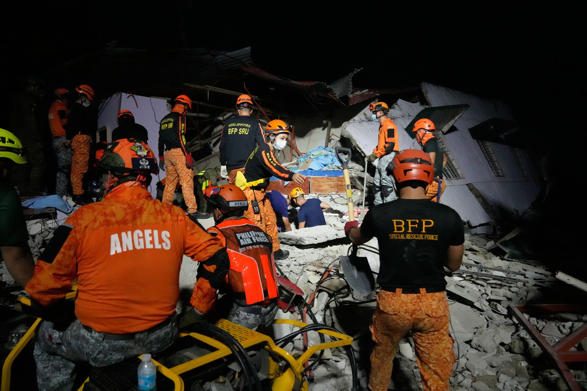 Schweres Erdbeben auf den Philippinen fordert mindestens 72 Todesopfer
