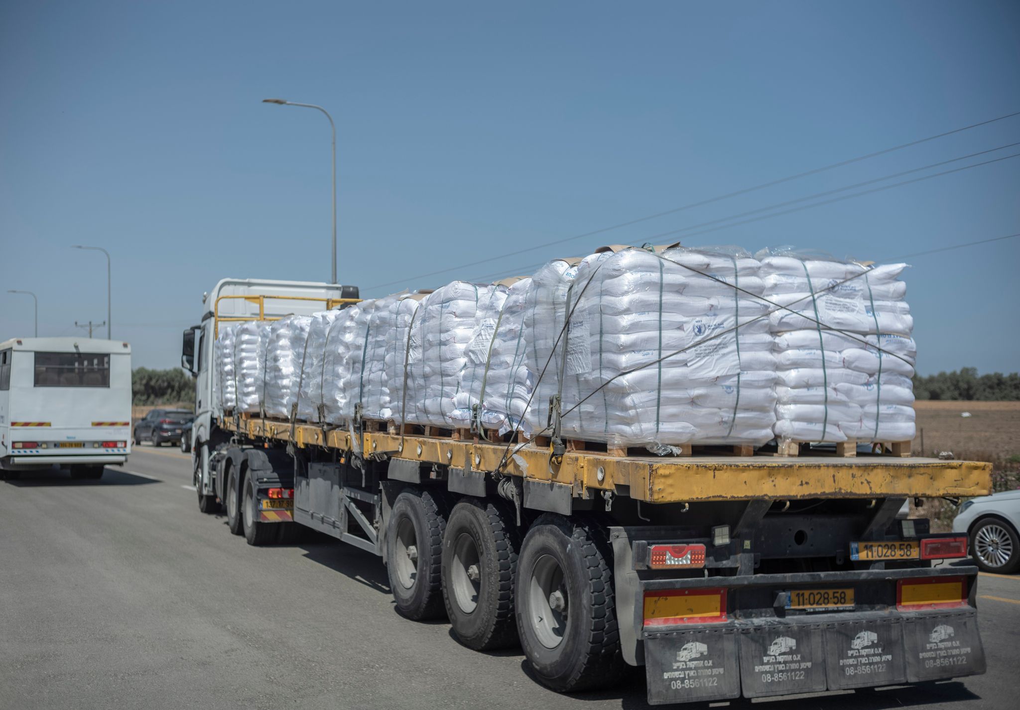 Hilfsgüter kommen wieder in den Gazastreifen
