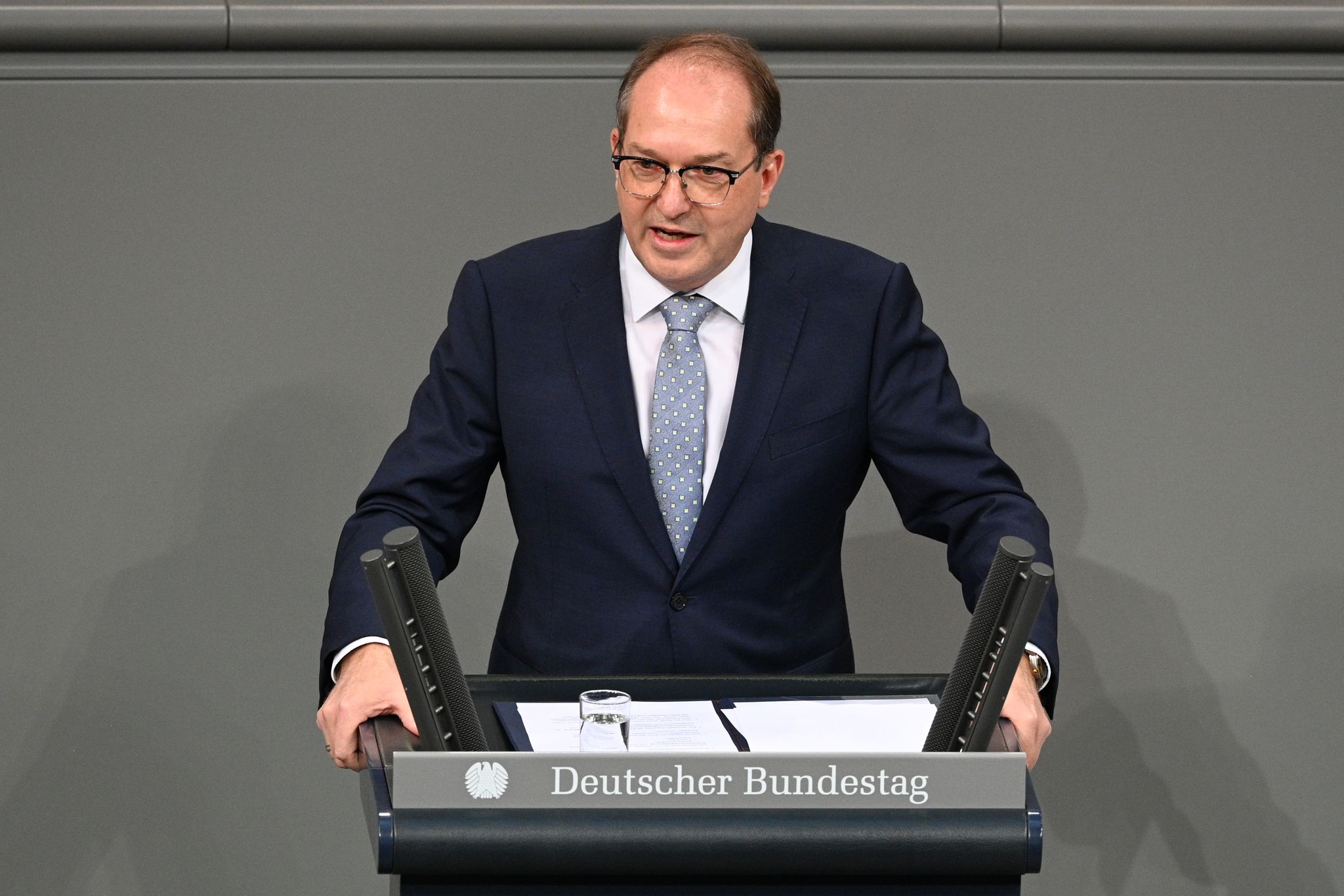 Einbürgerung frühestens nach fünf Jahren