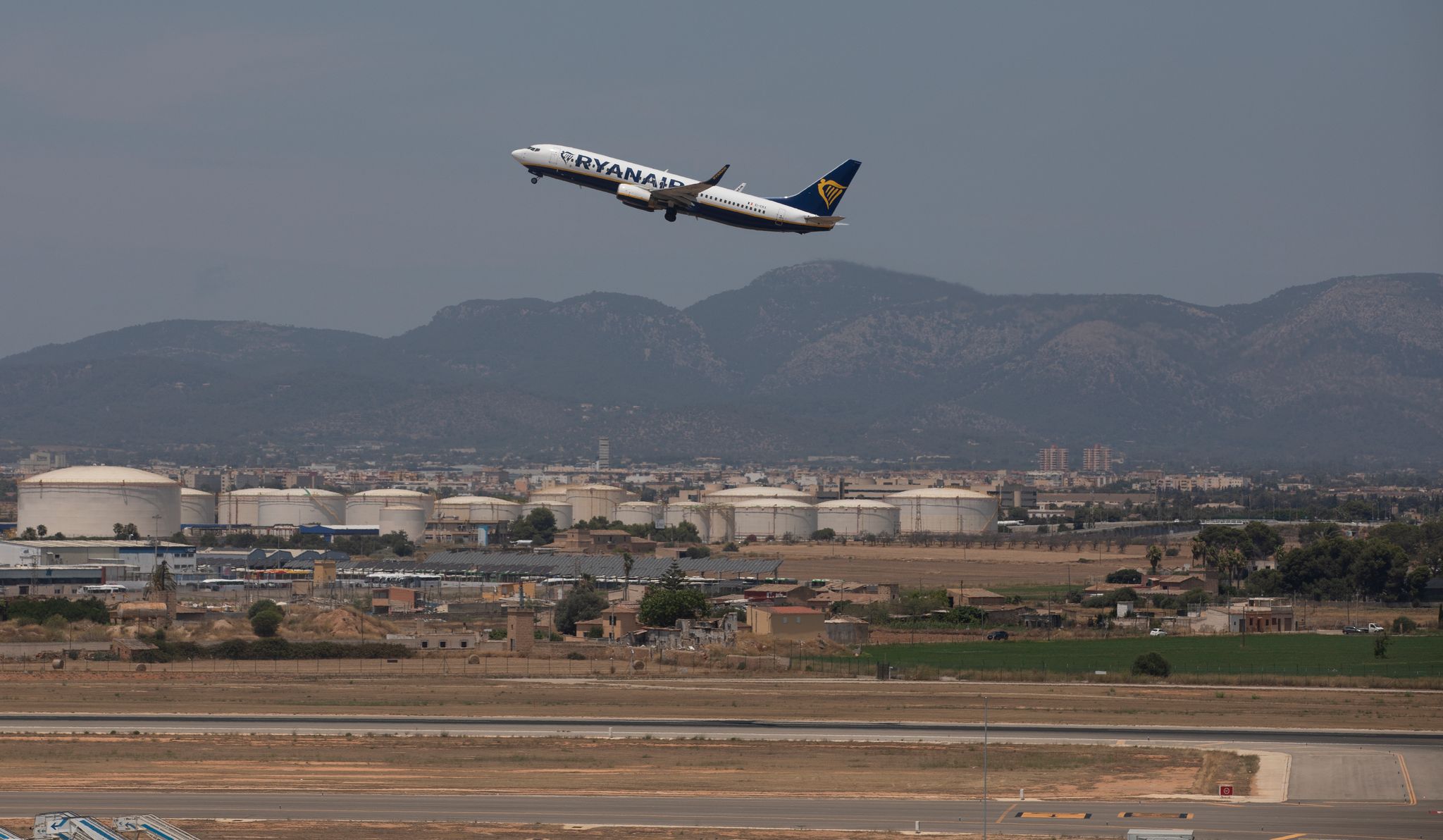 Flugverkehr auf Mallorca normalisiert sich nach Drohnensichtung