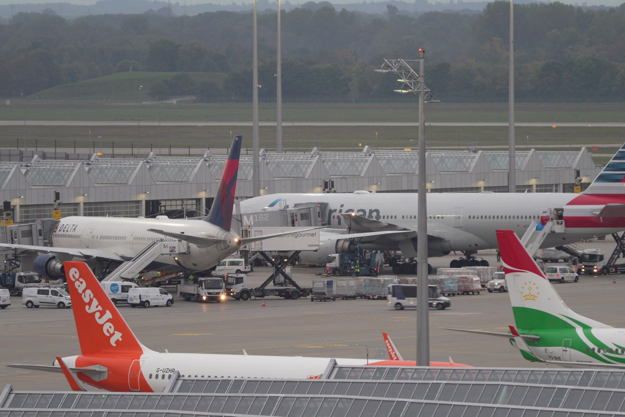 Debatte um Drohnenabwehr nach Vorfällen am Flughafen
