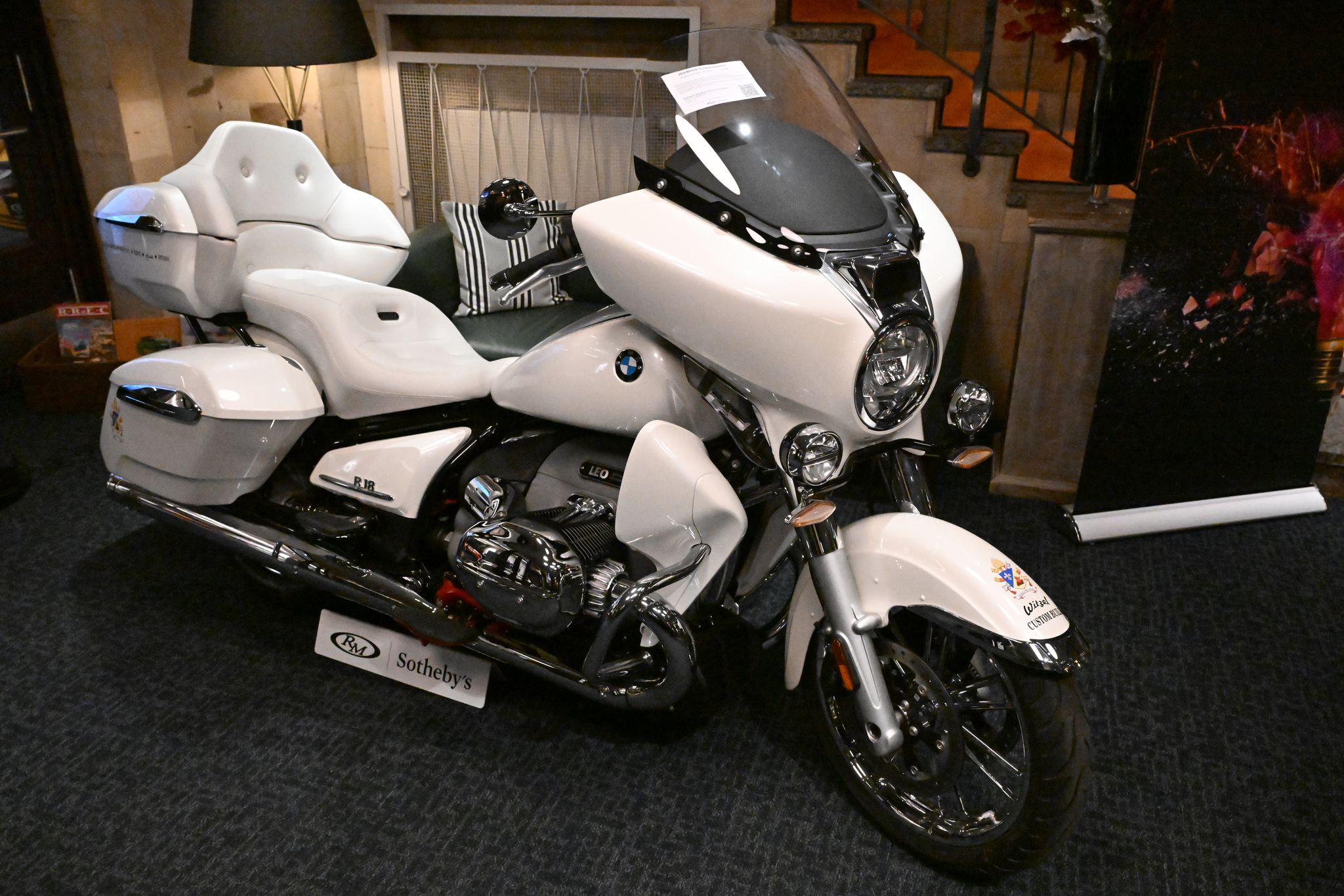 Signiertes «Papst-Motorrad» für 130.000 Euro versteigert