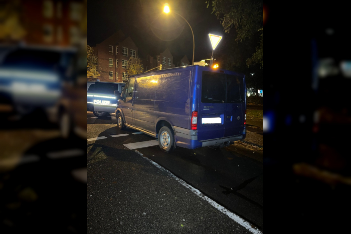 Alkohol am Steuer: Polizei weckt Fahrer an Ampel