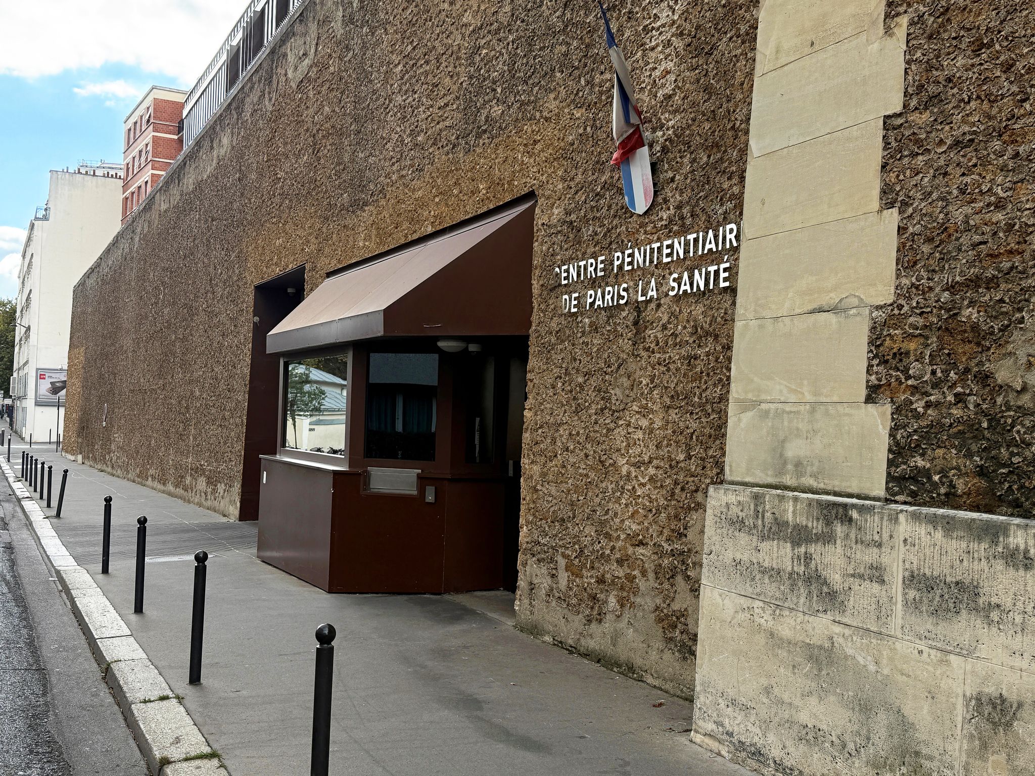 Haftantritt von Nicolas Sarkozy in Pariser Gefängnis La Santé